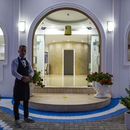 Paradise Lukova Hotel Экстерьер фото