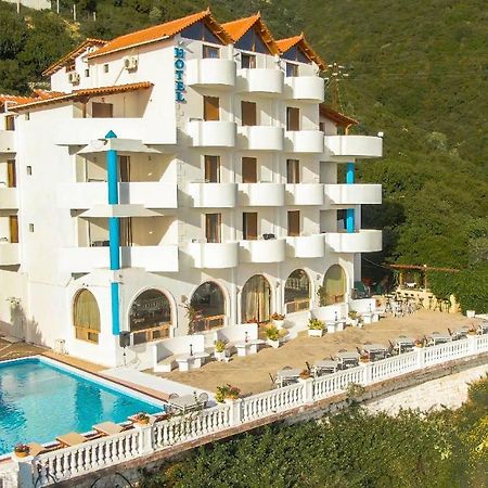 Paradise Lukova Hotel Экстерьер фото