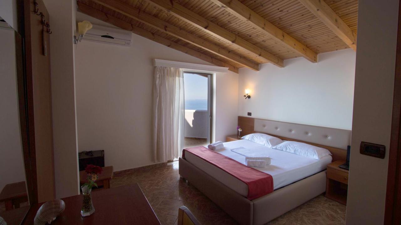 Paradise Lukova Hotel Экстерьер фото