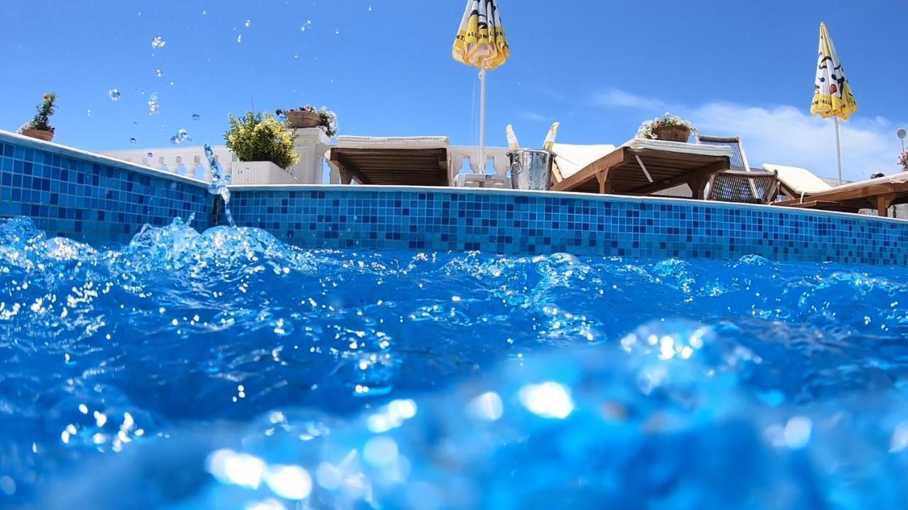 Paradise Lukova Hotel Экстерьер фото