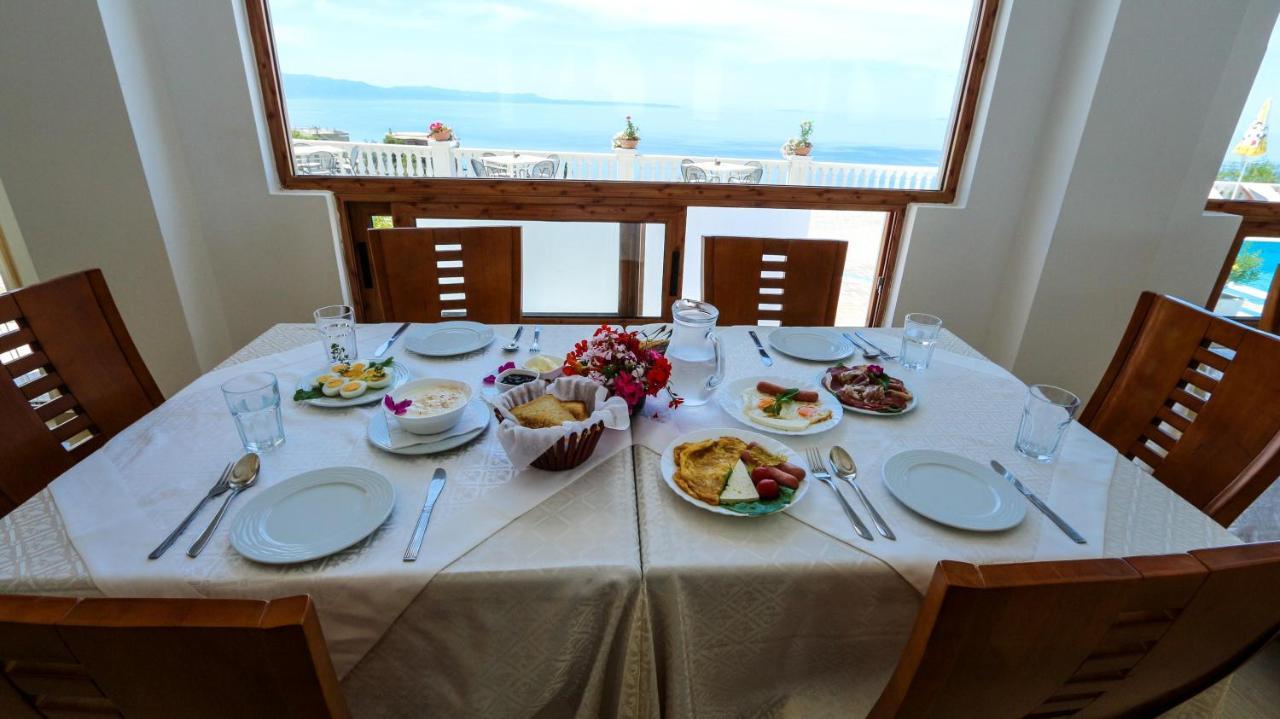 Paradise Lukova Hotel Экстерьер фото