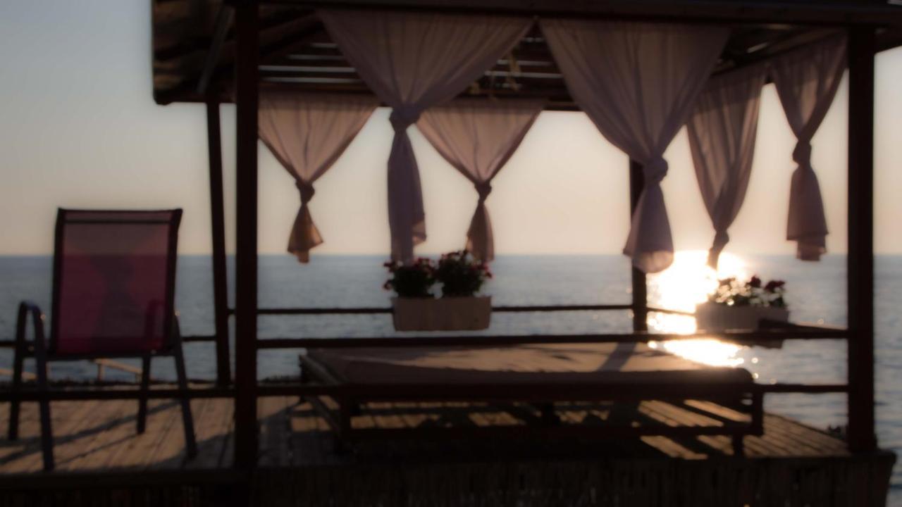 Paradise Lukova Hotel Экстерьер фото