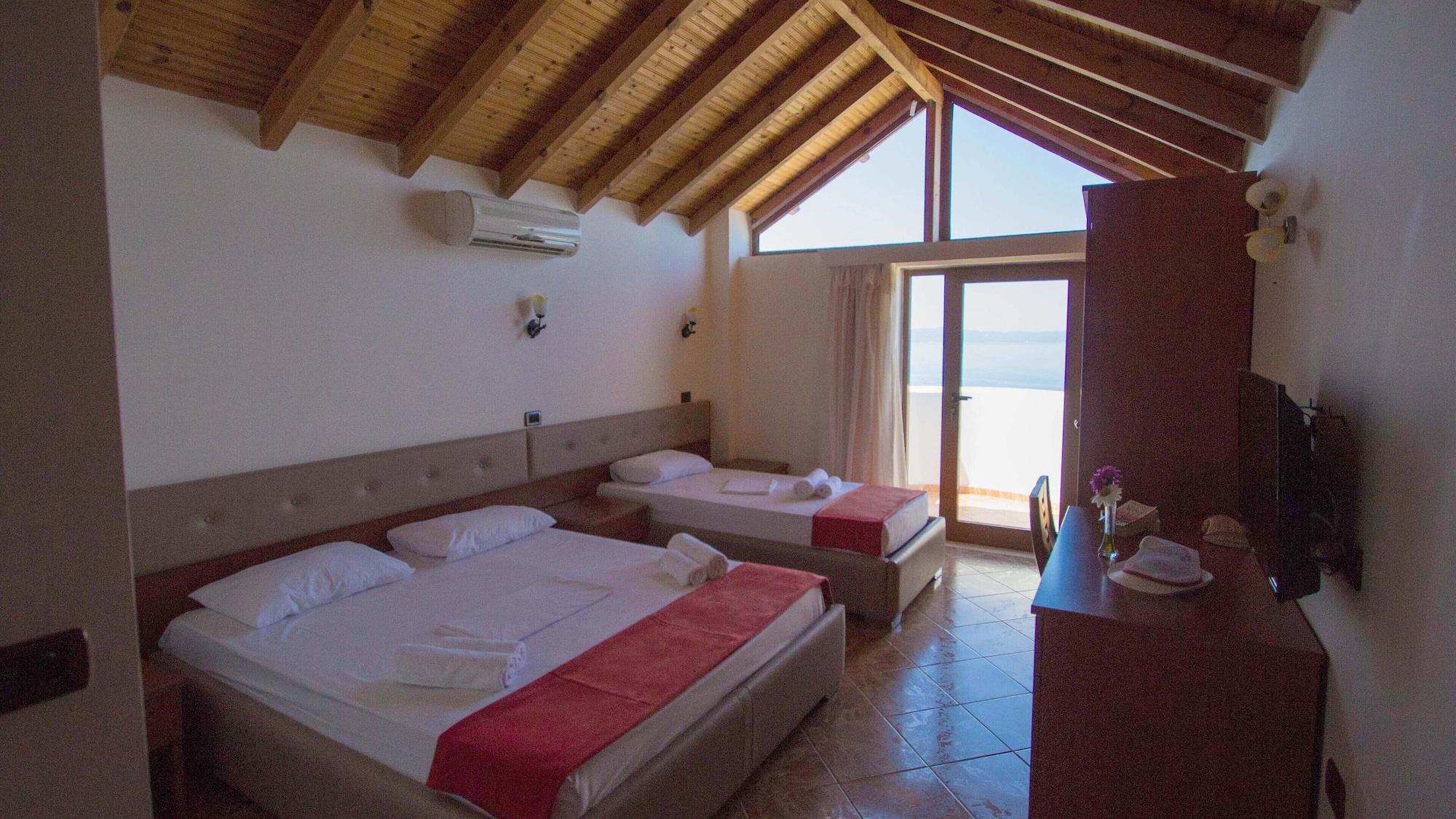 Paradise Lukova Hotel Экстерьер фото