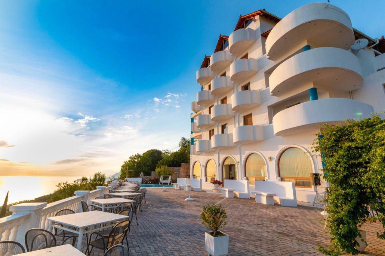 Paradise Lukova Hotel Экстерьер фото